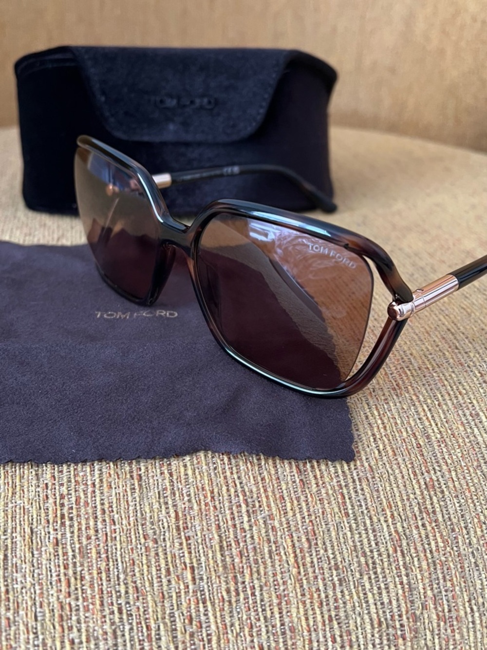 Tom Ford Butterfly Solange Sunglasses with Brown Lenses - Picture 7 of 9